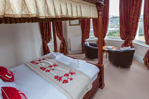 Four Poster Bedroom at The Elmington